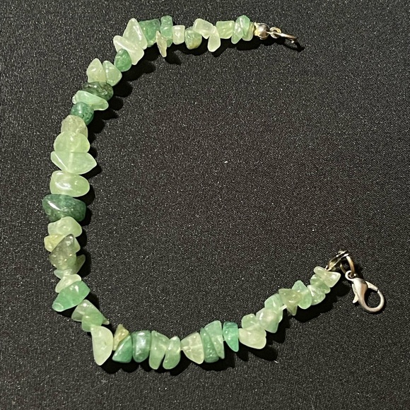 Green Aventurine Chip Bracelet - Natural Stone - Picture 3 of 4